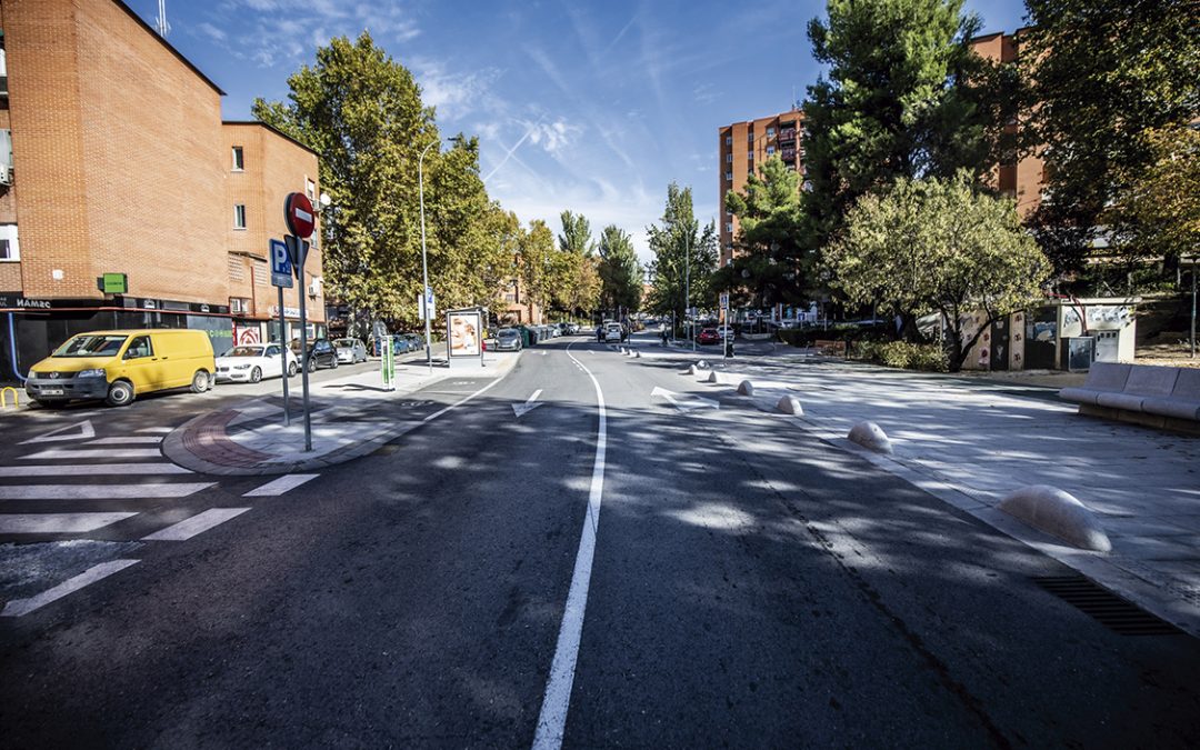 Más inversión en Covibar: espacios peatonales junto al colegio El Olivar